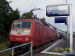 ostseebad-binz/10650/am-gleis-3-in-ostseebad-binz Am Gleis 3 in Ostseebad Binz steht bereit 120 142-5 nach Stuttgart Hbf ber Stralsund, Rostock, Dortmund und Duisburg. 07.10.2006

